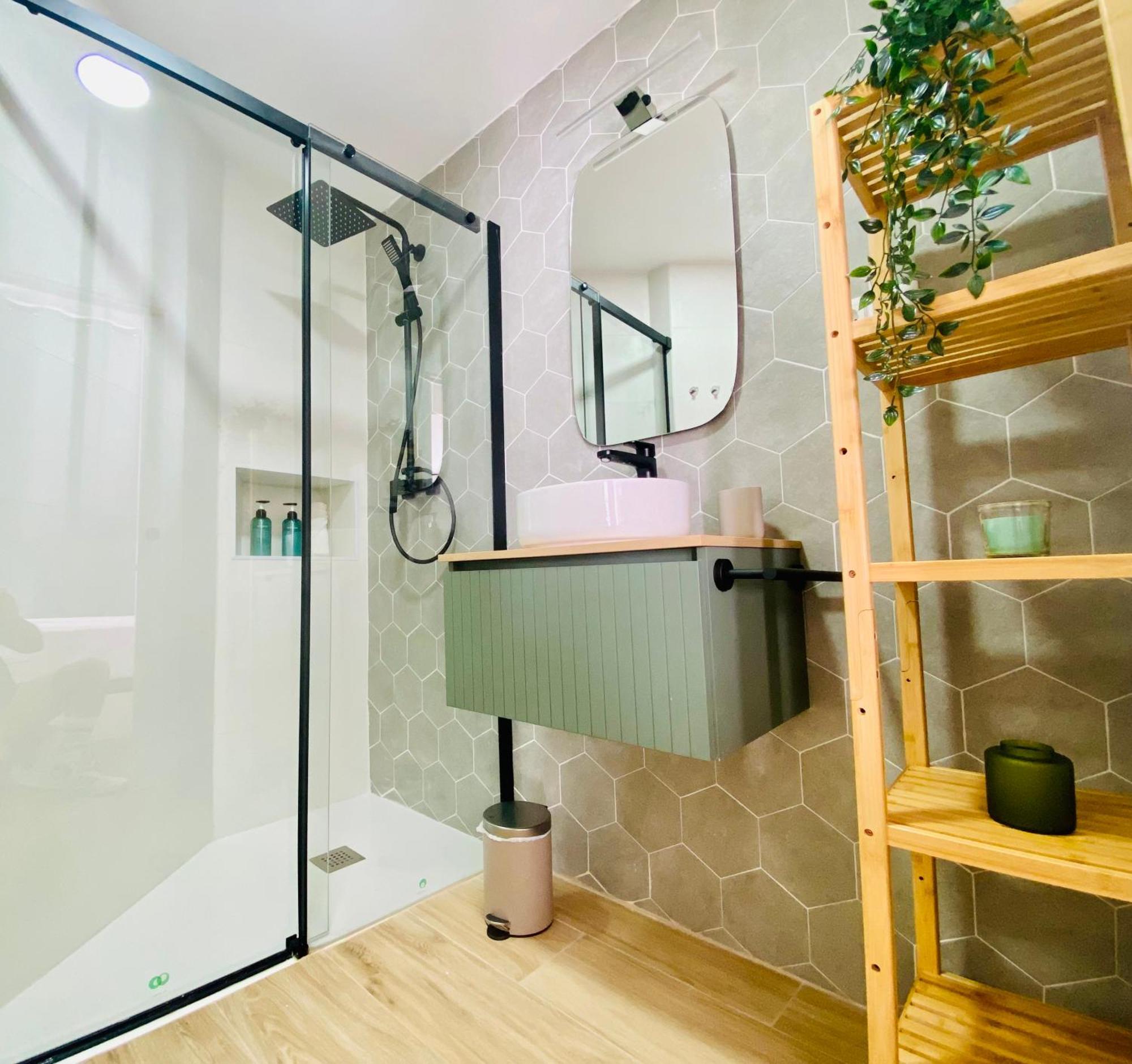 ולנסיה Bajo B - Design & Comfort In Ruzafa Soho מראה חיצוני תמונה