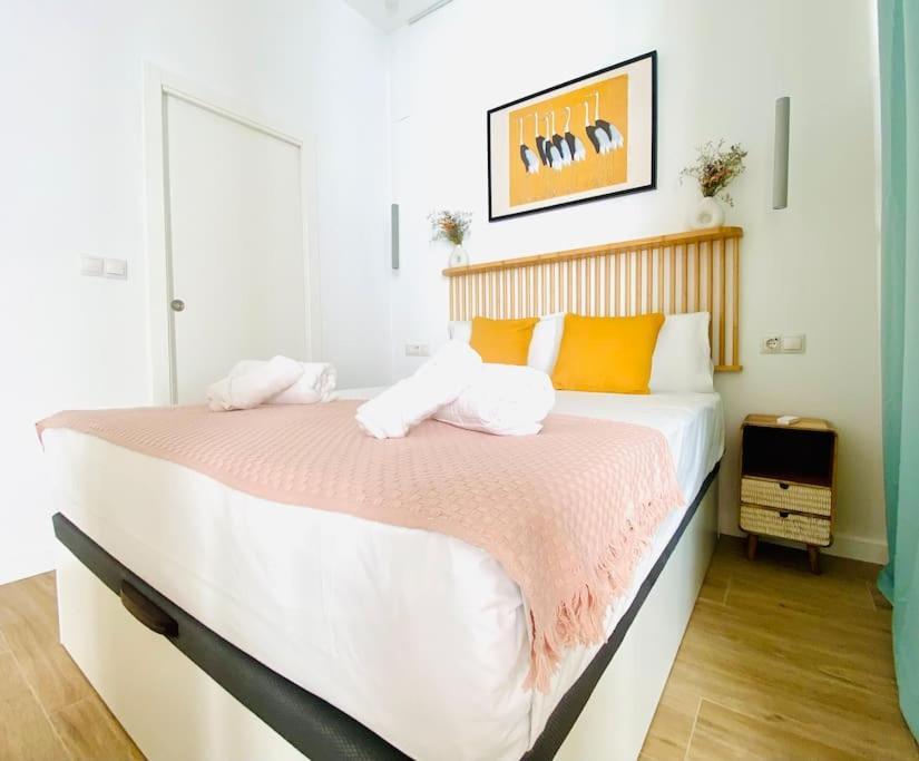 ולנסיה Bajo B - Design & Comfort In Ruzafa Soho מראה חיצוני תמונה