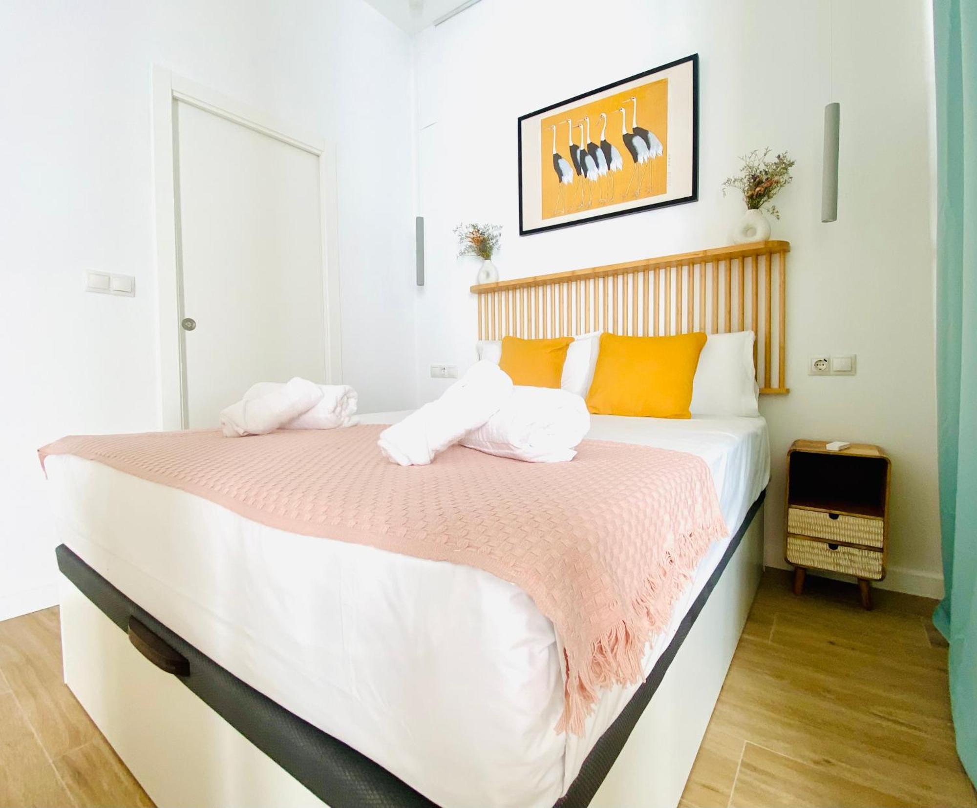 ולנסיה Bajo B - Design & Comfort In Ruzafa Soho מראה חיצוני תמונה